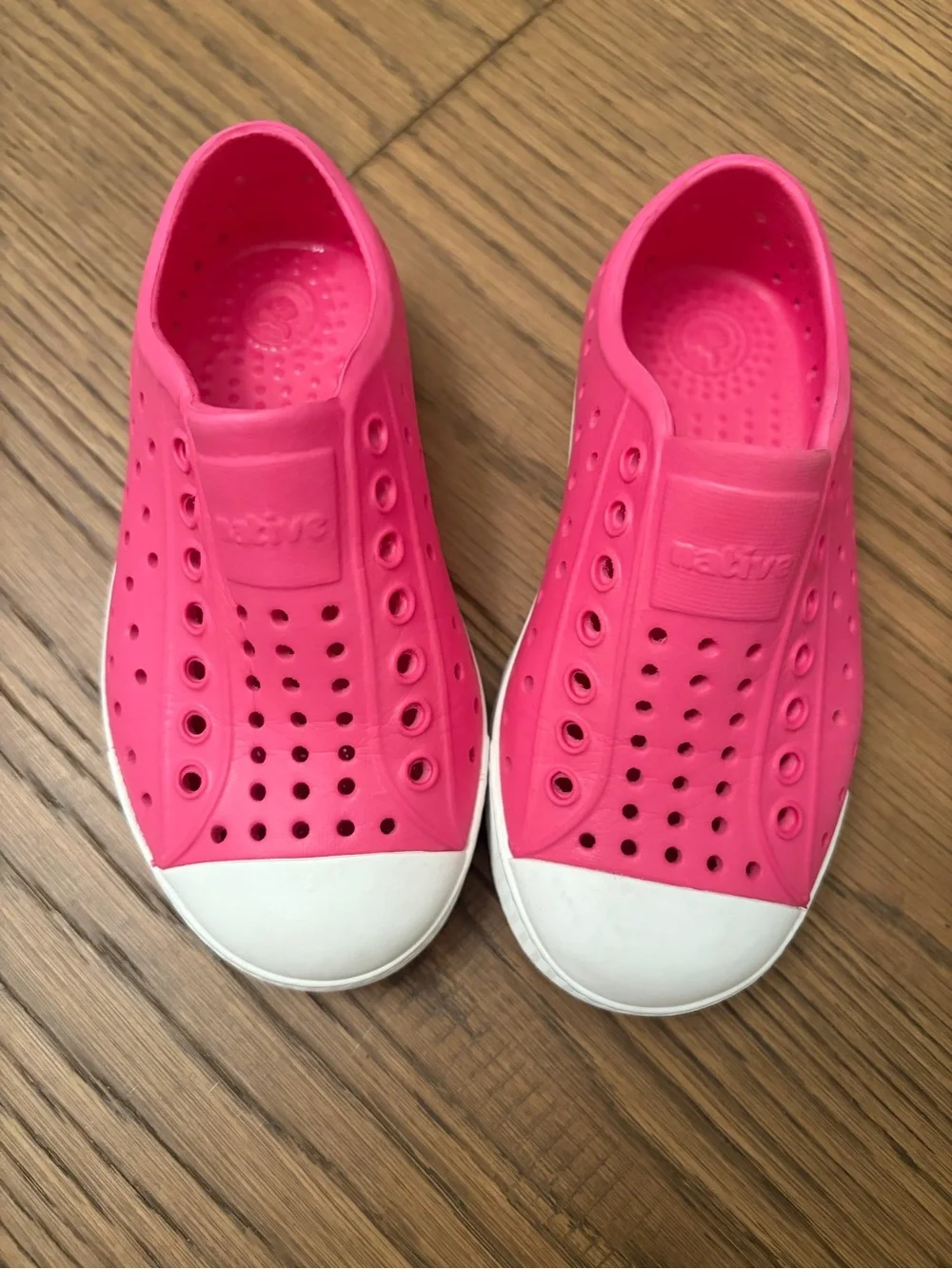 Native Kids Jefferson Slip-On Water Shoes in Hot Pink| size c9